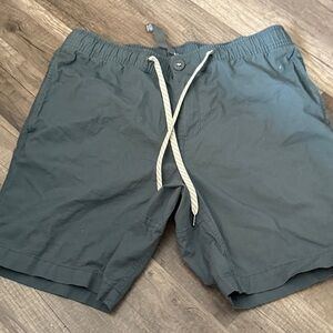 Vuori Men's Gray Shorts